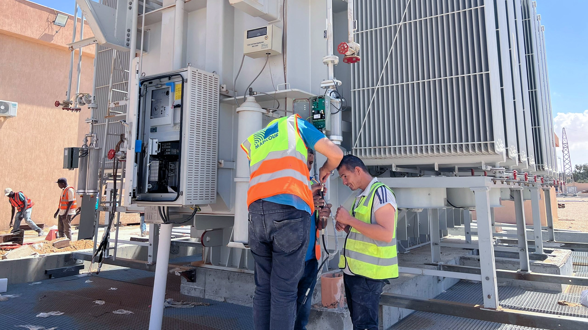 Al-Owaynia 220 KV AIS Substation7